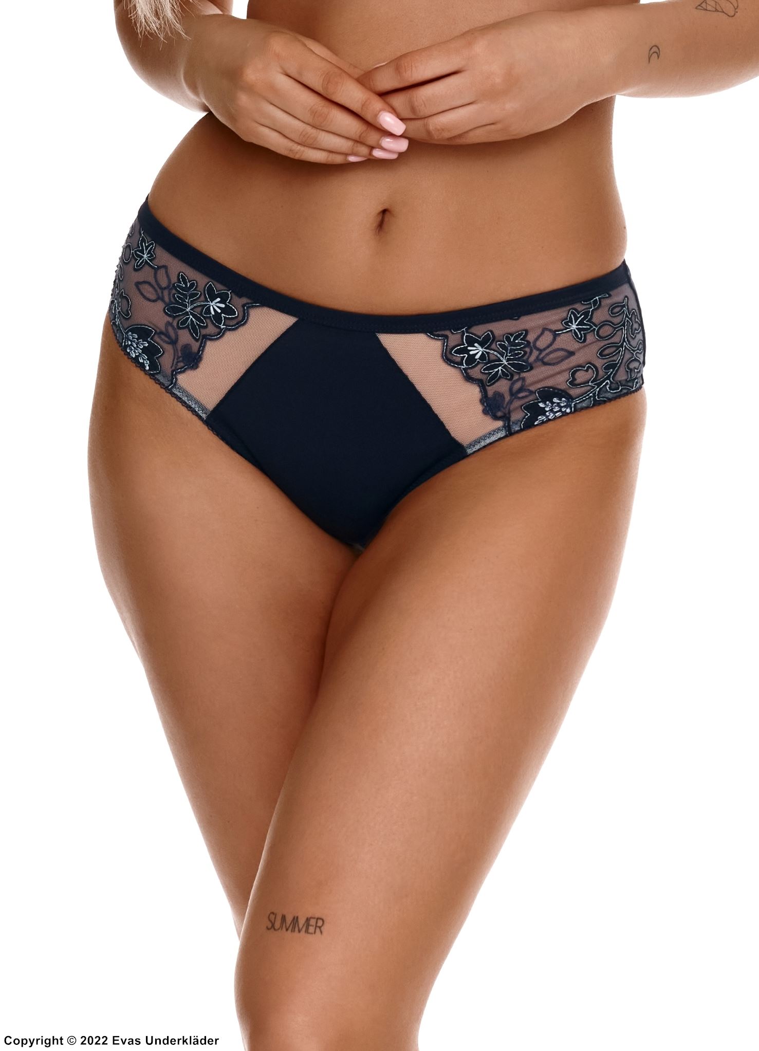 Romantic cheeky panties, embroidery, mesh inlay, invisible under